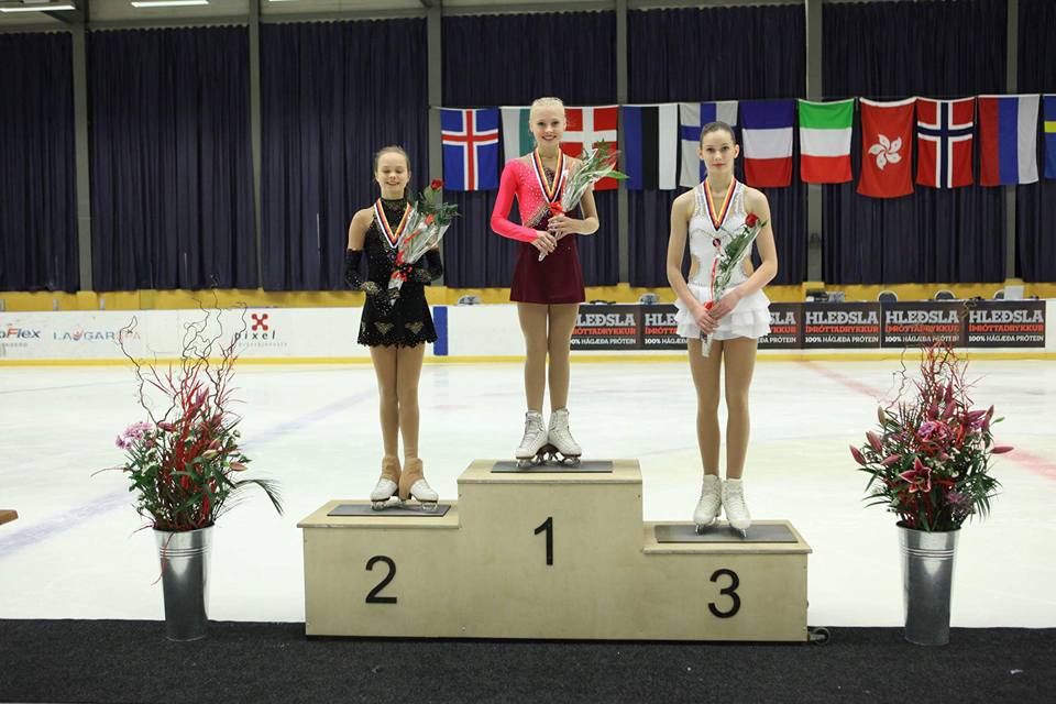 junior ladies podium